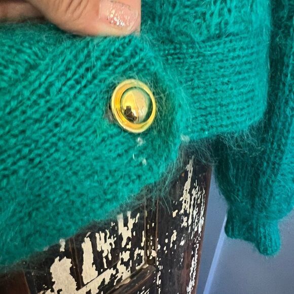 Vintage Hand Loom John Bull crop wool Sweater w gold button accent. Women’s Med. - Picture 5 of 8